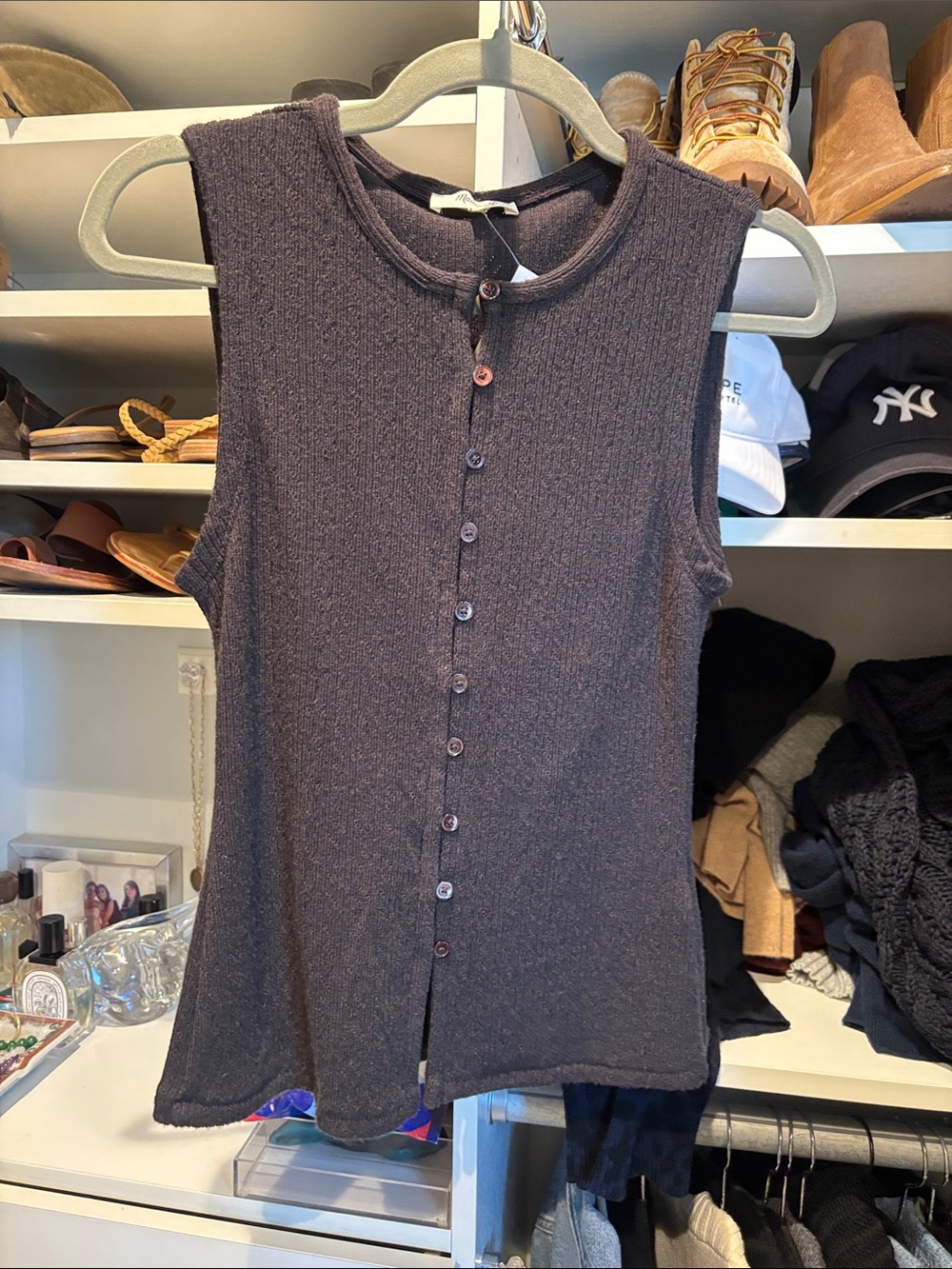 NWT - XS Madewell Charcoal Sleeveless Button-Front Knit Top